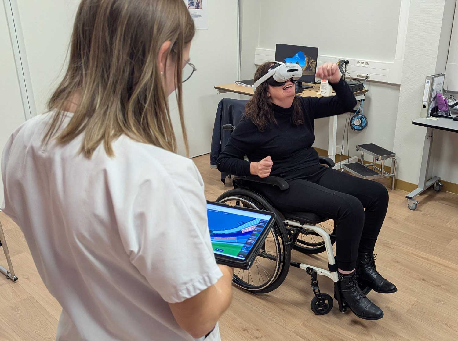 Rééducation personne handicapée fauteuil roulant